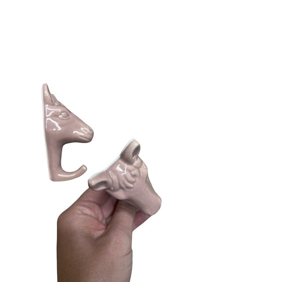Set Of Three Horse Head Pink Wall Hooks - Picture 2 of 9